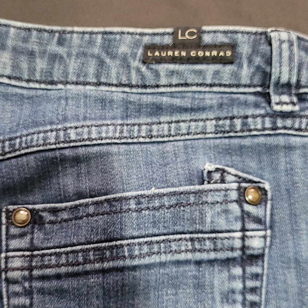 LC Lauren Conrad Jean shorts - Picture 7 of 7